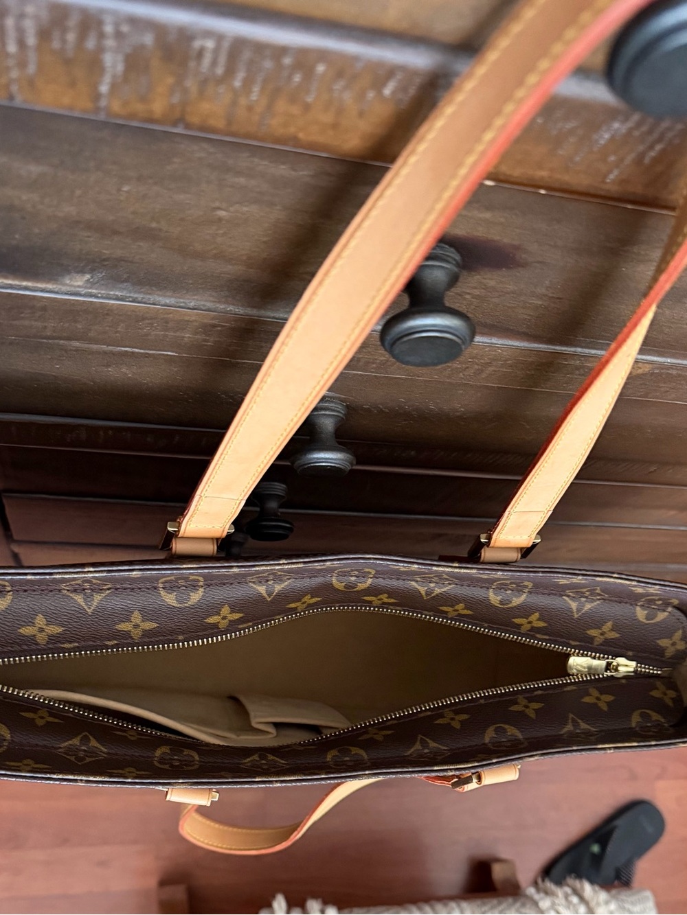 Louis Vuitton Monogram Canvas Tote with Tan Leather Straps - Picture 2 of 2